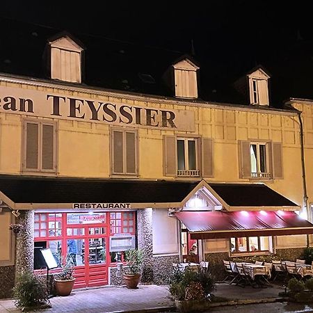 Logis Hotel Teyssier Uzerche Exteriér fotografie