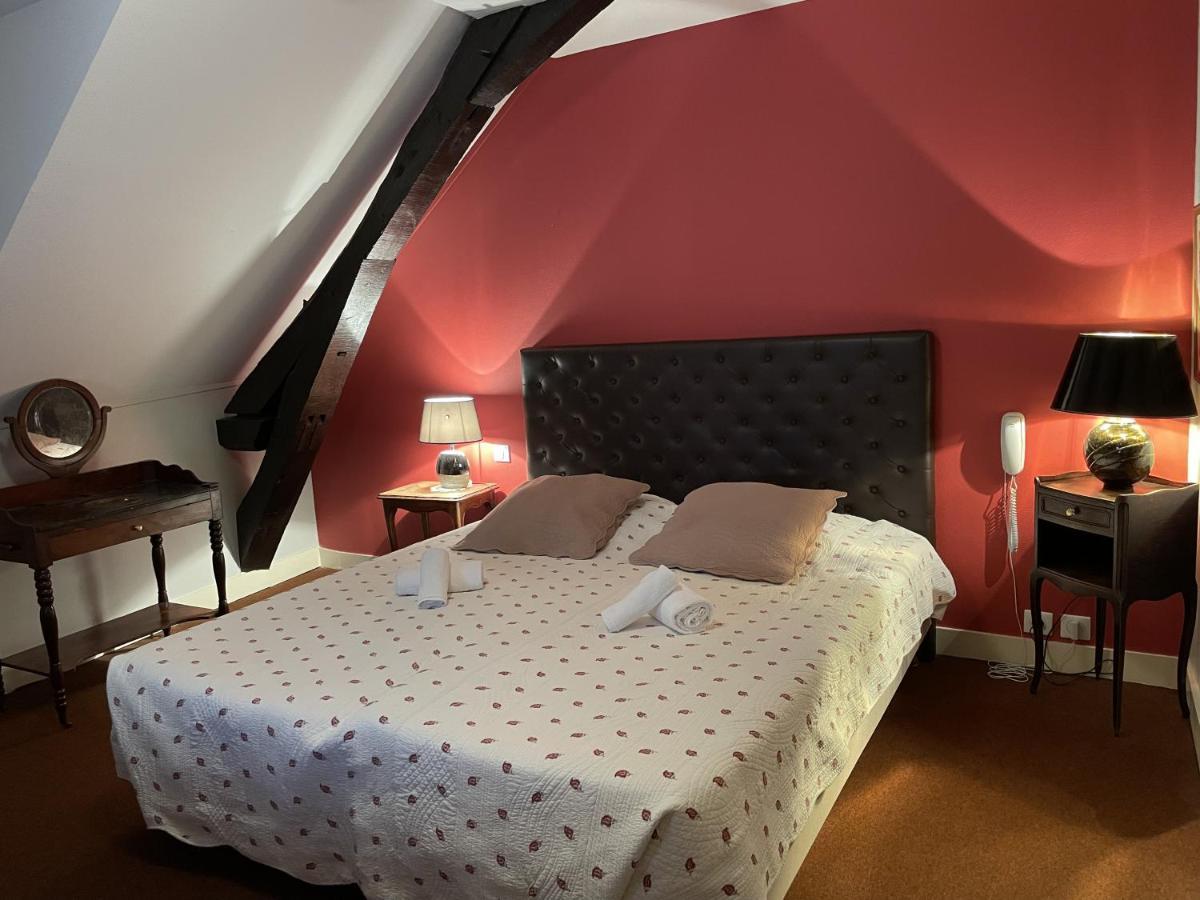 Logis Hotel Teyssier Uzerche Exteriér fotografie