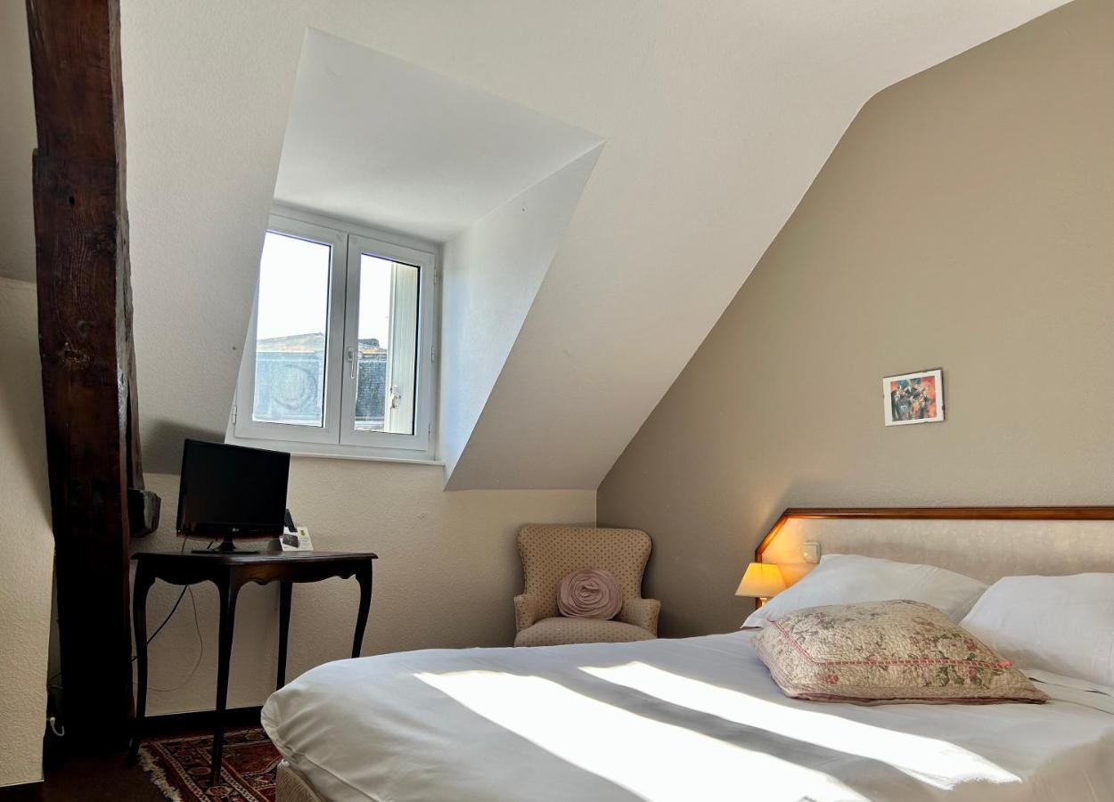 Logis Hotel Teyssier Uzerche Exteriér fotografie
