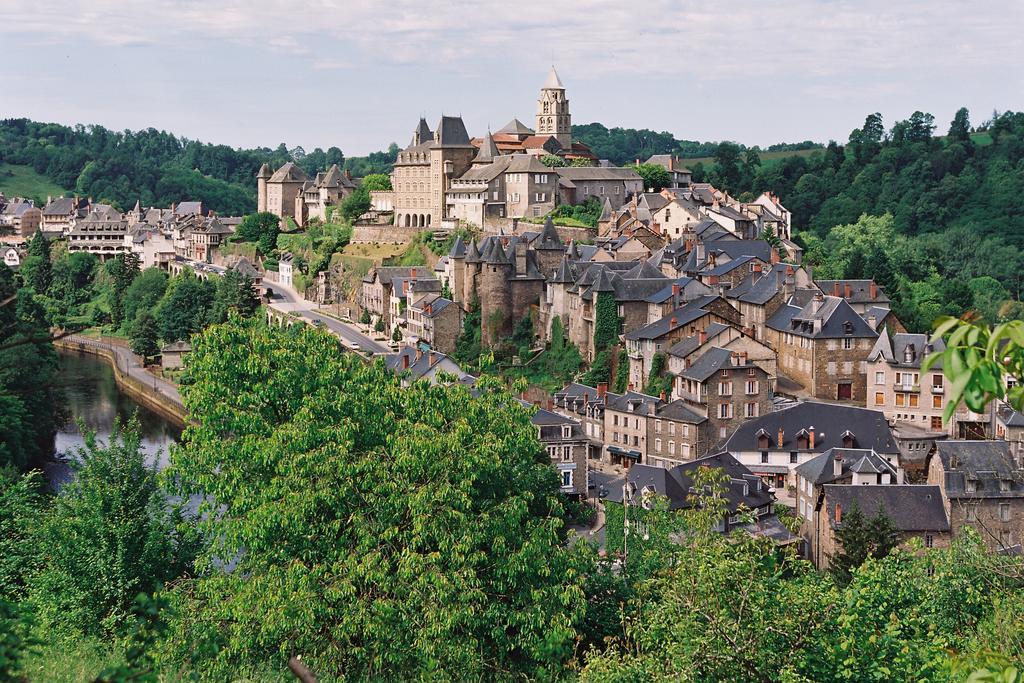 Logis Hotel Teyssier Uzerche Exteriér fotografie